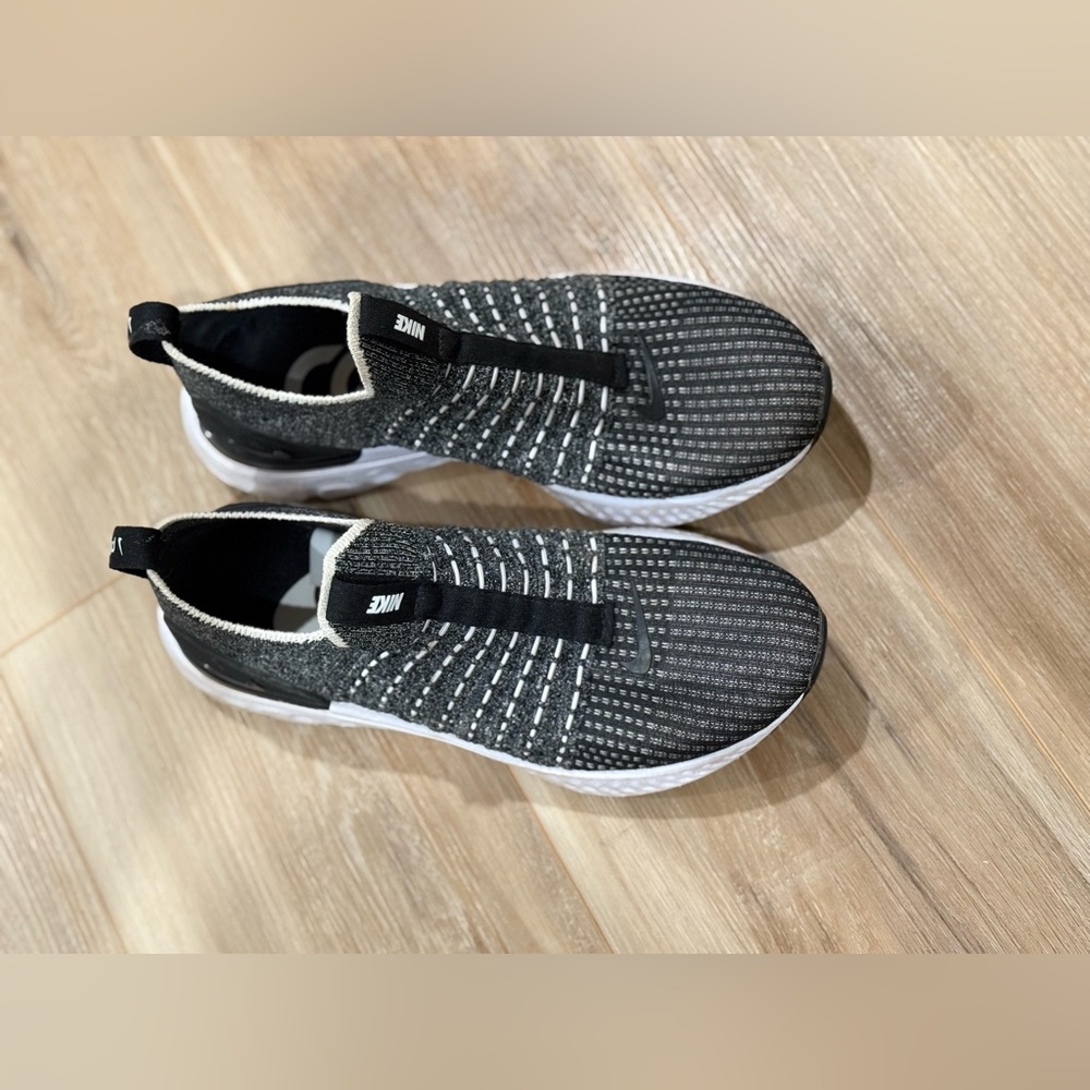 Nike Gray and Black Knit Sneakers